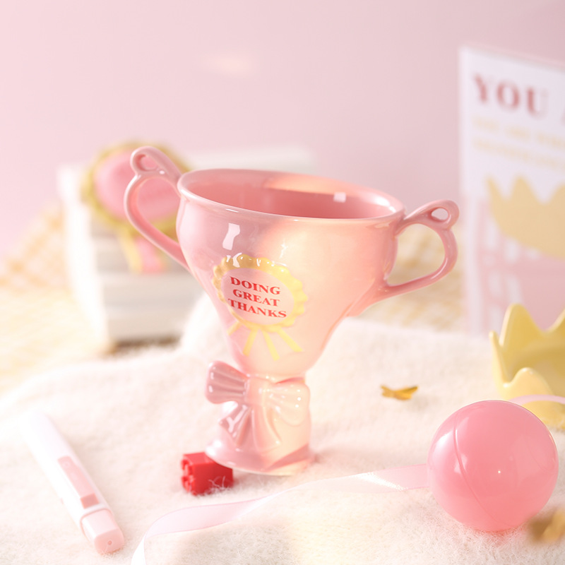 Mug Keramik Queen Trophy, Cang - Best Tea Coffee ulasan dan harga
